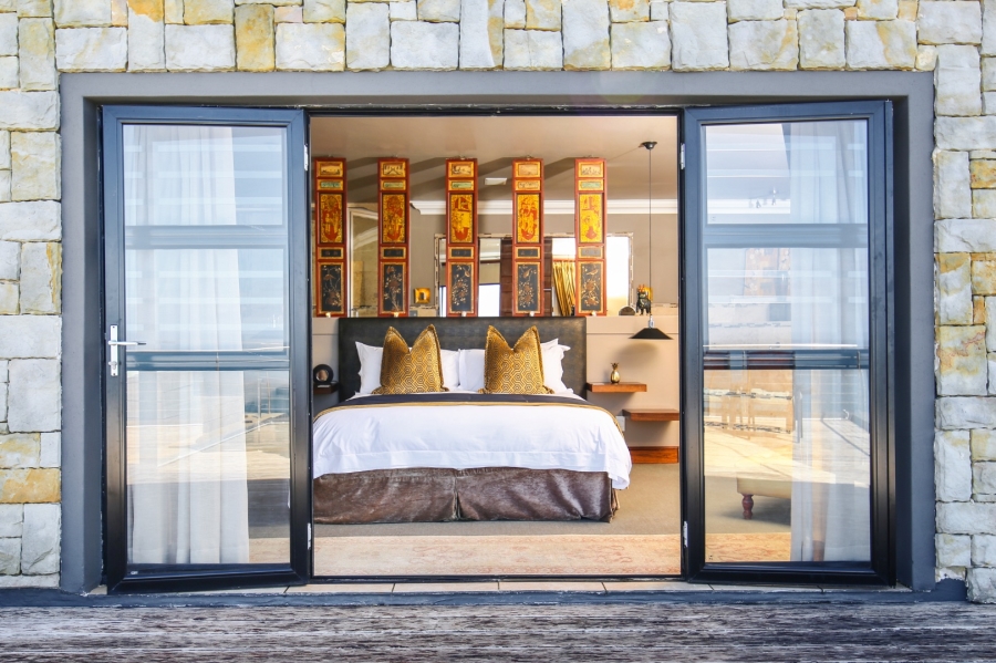 7 Bedroom Property for Sale in The Heads Western Cape